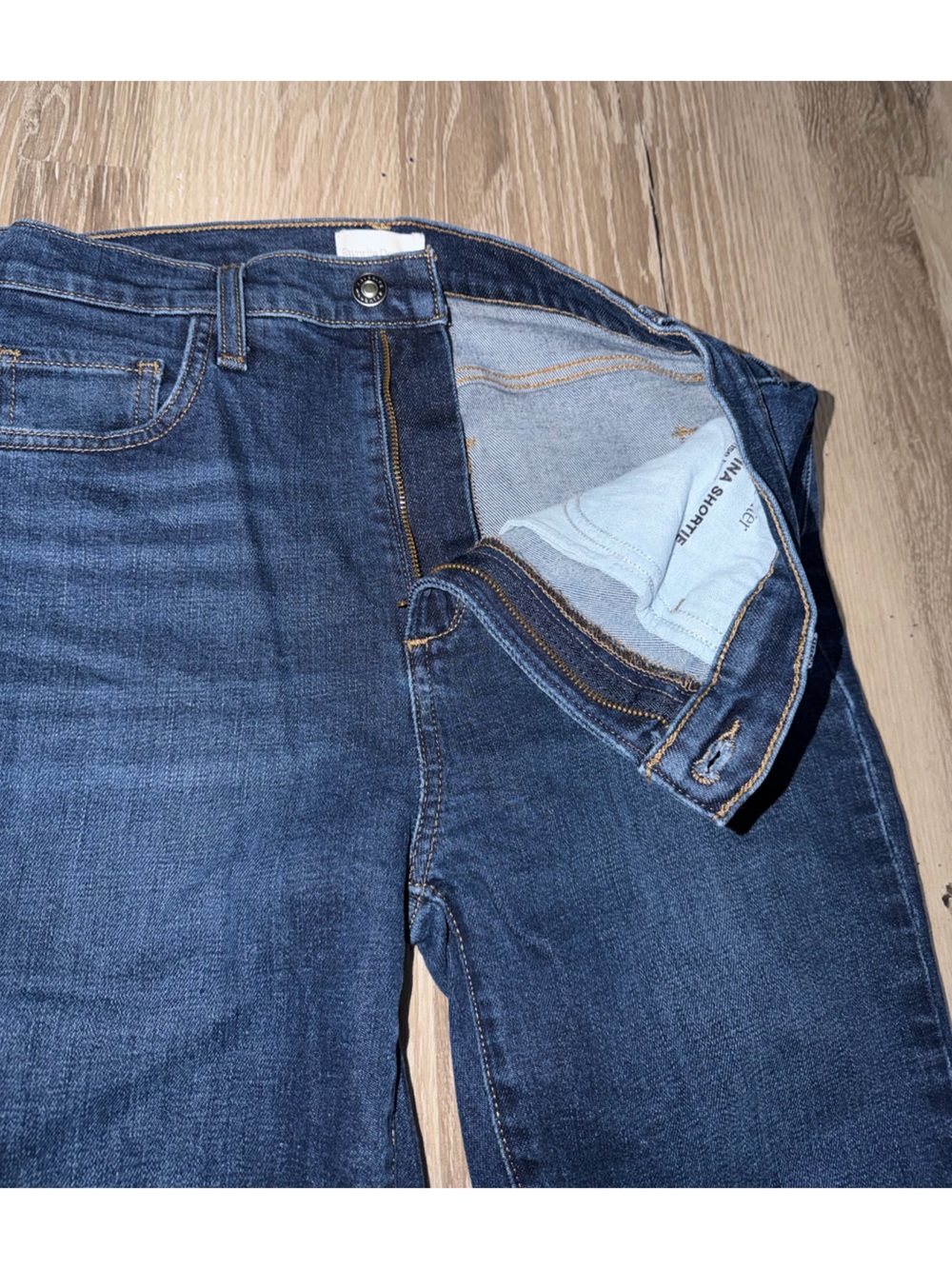 Favorite Daughter The Valentina Shortie Bootcut Jeans – Size 27 - Picture 8 of 12